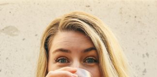 The Importance of Hydration: Tips for Staying Hydrated Throughout the Day